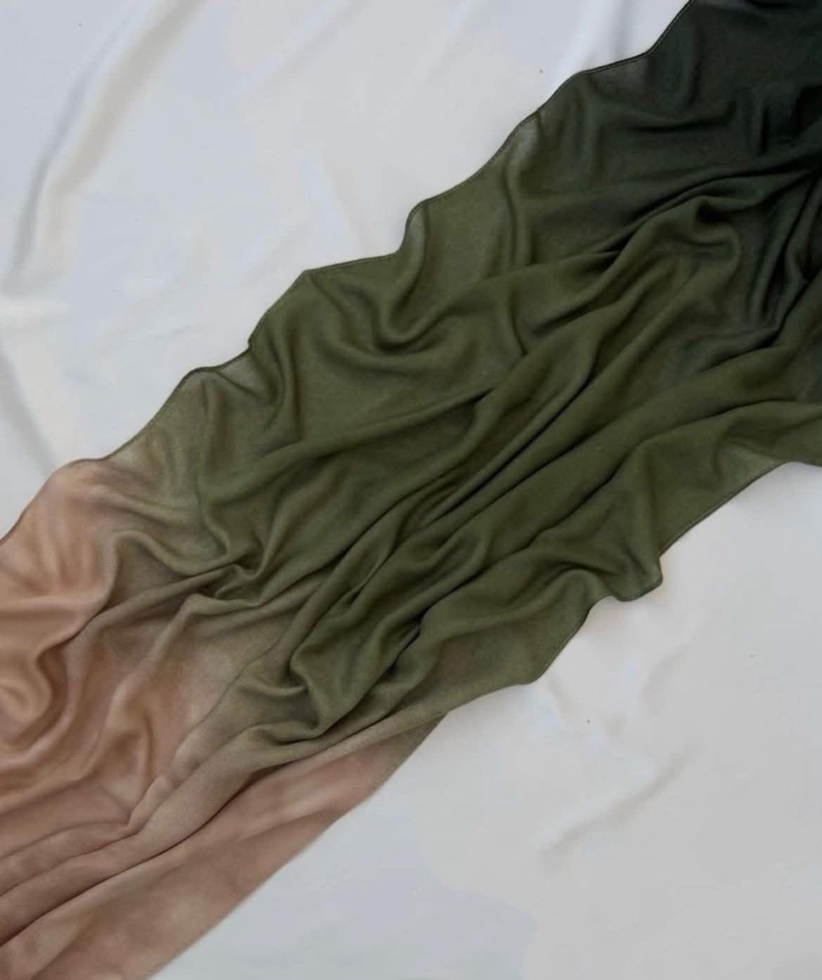 Degradee olive & beige