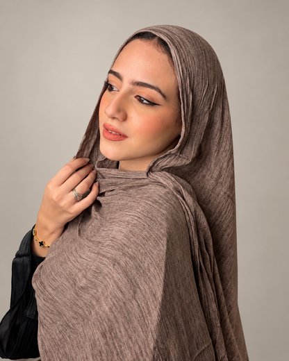 Ruffled scarf - Light brown