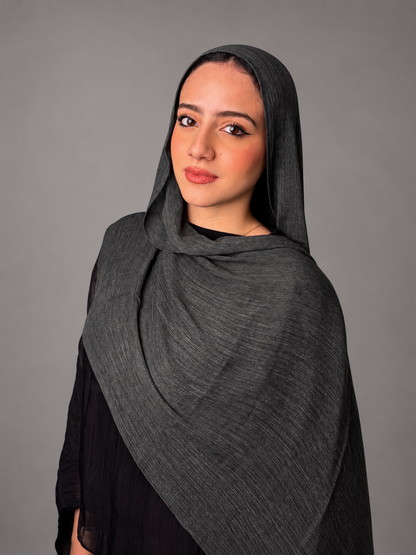 Ruffled scarf - Dark gray 2