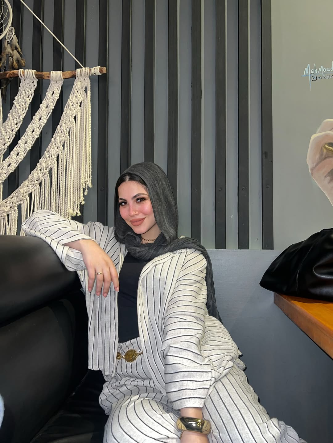 Ruffled- Thailand ( Dark gray )