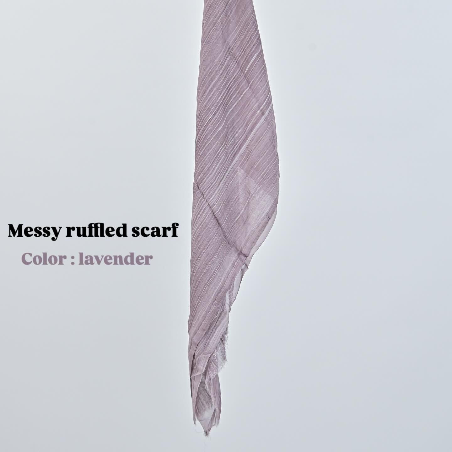 Messy ruffled scarf