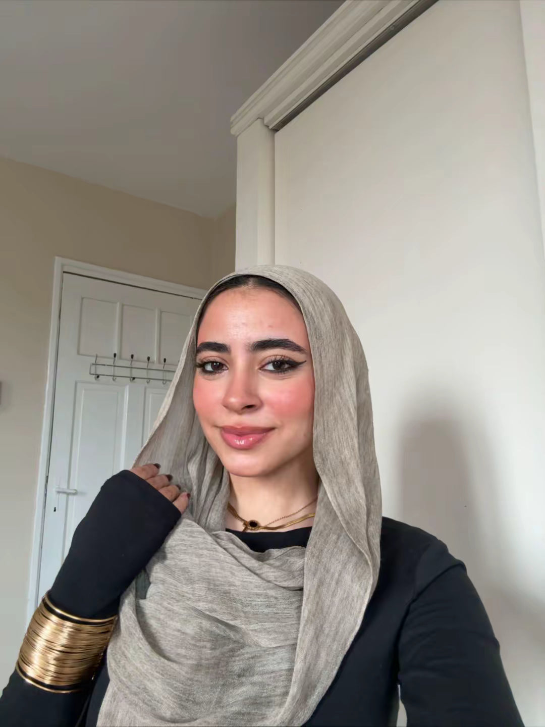 Ruffled scarf - Thailand ( beige )