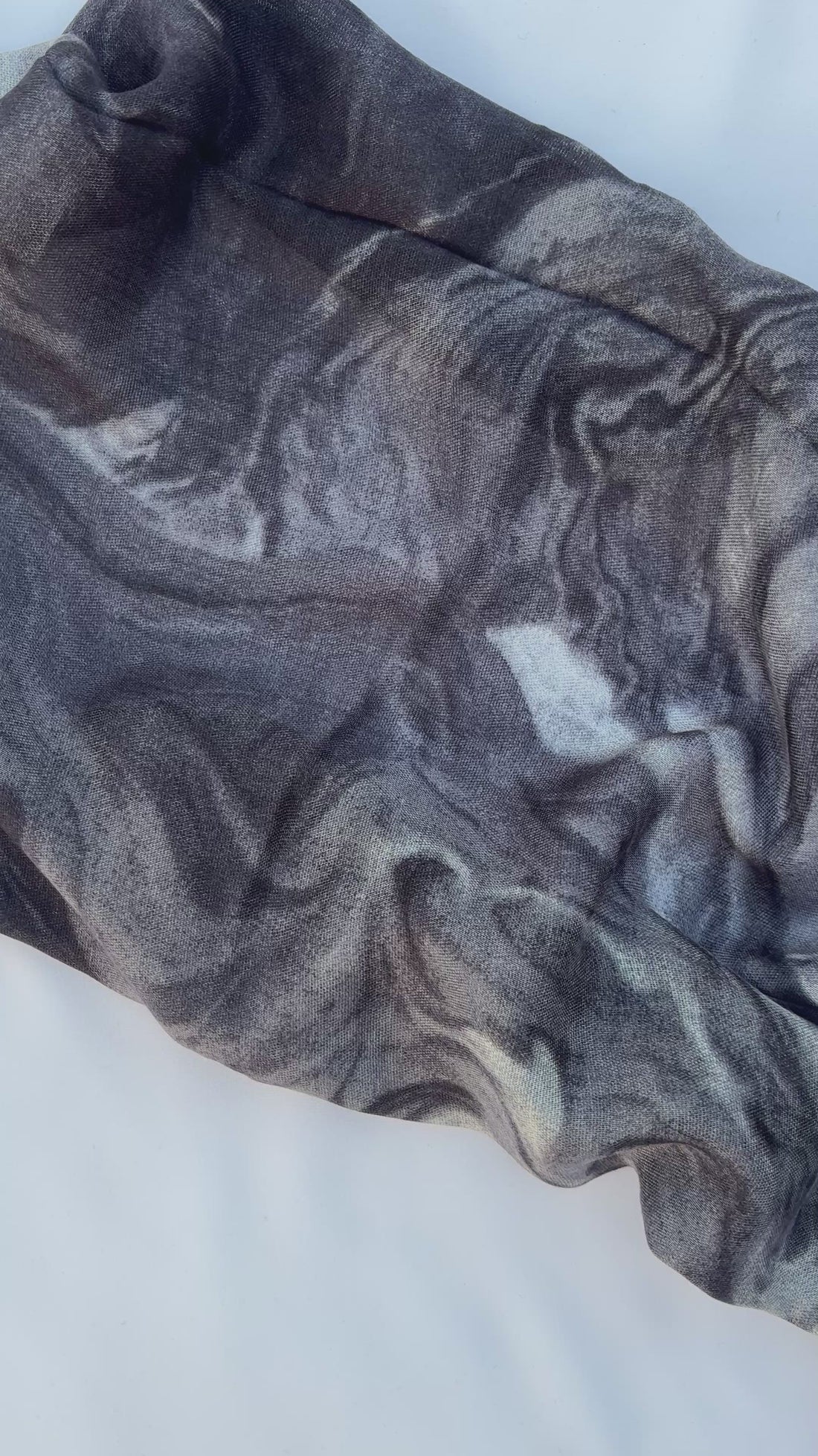 Melt gray